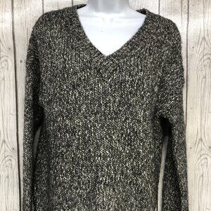 Theory Gray V-Ne3ck Sweater Ladies Size MP*
